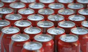 coca-cola-da-quasi-un-secolo-in-italia,-un-impatto-da-1,2-miliardi